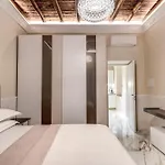 בית הארחה Spanish Steps Oasis רומא
