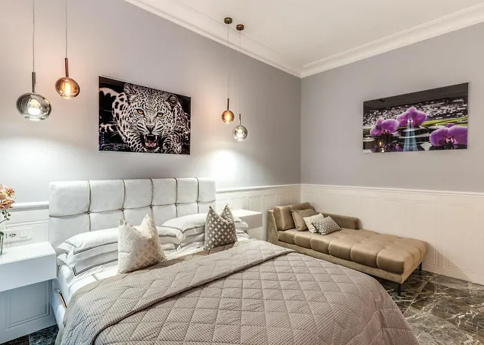 Πανσιόν Spanish Steps Oasis 4*