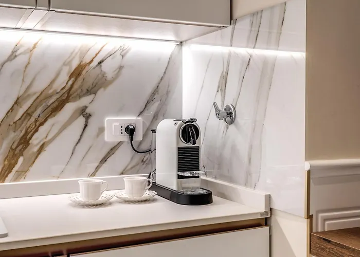 Spanish Steps Oasis Roma