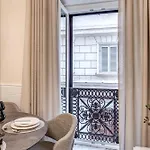 Spanish Steps Oasis Maison d'hôtes 4*