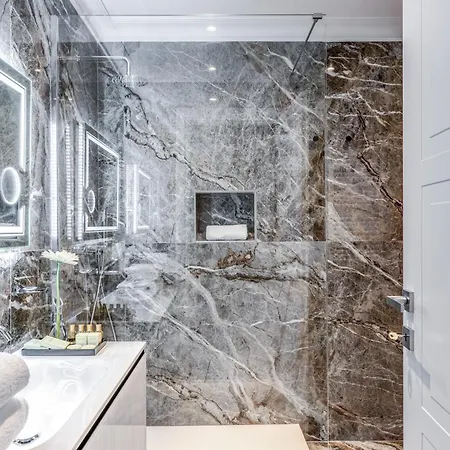 Spanish Steps Oasis רומא