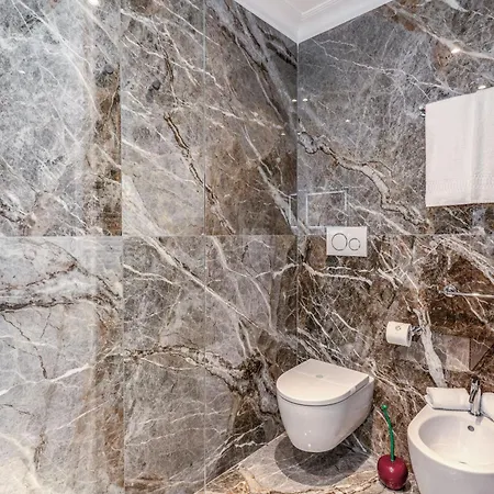 Spanish Steps Oasis 4*